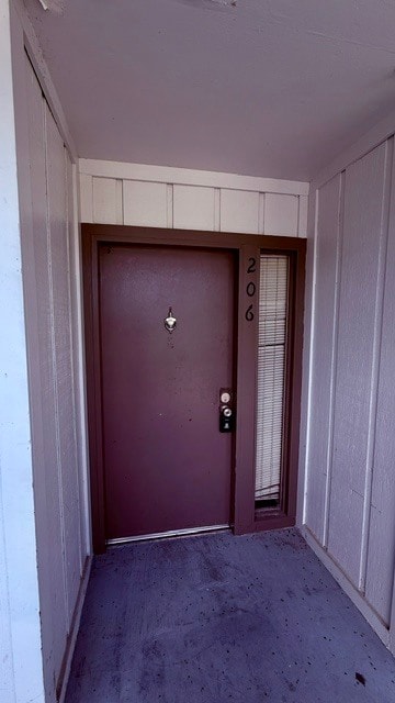 Building Photo - 6519 W Newberry Rd