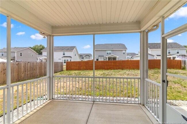 Building Photo - 1319 Water Leaf Dr