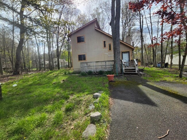 Building Photo - 940 Country Pl Dr