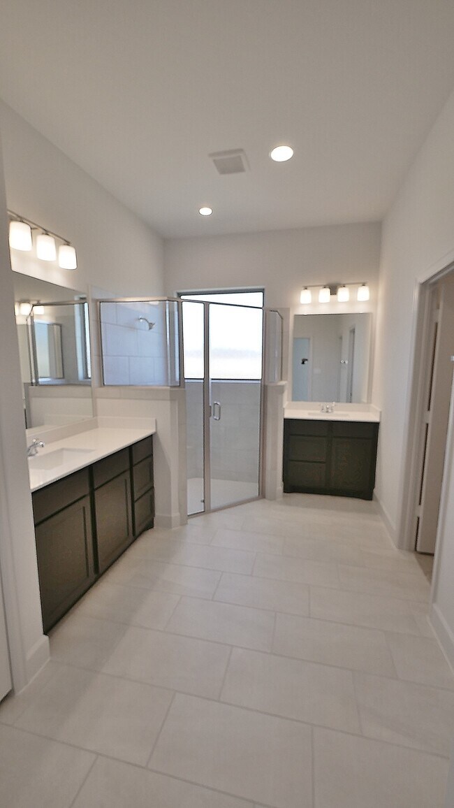 Building Photo - 2819 Orange Leaf Dr