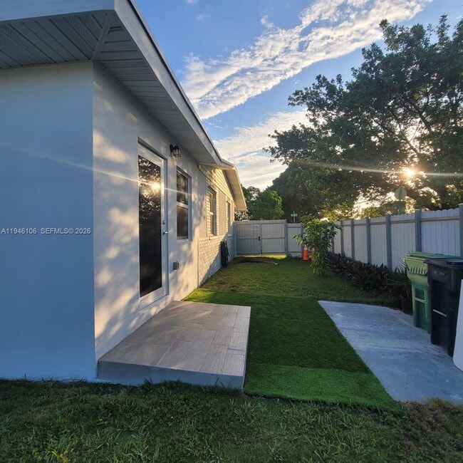 Building Photo - 19930 SW 118th Pl