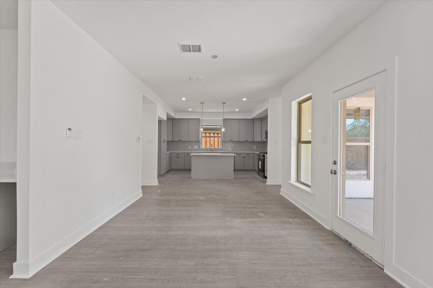 Building Photo - 3763 Wenatche Dr