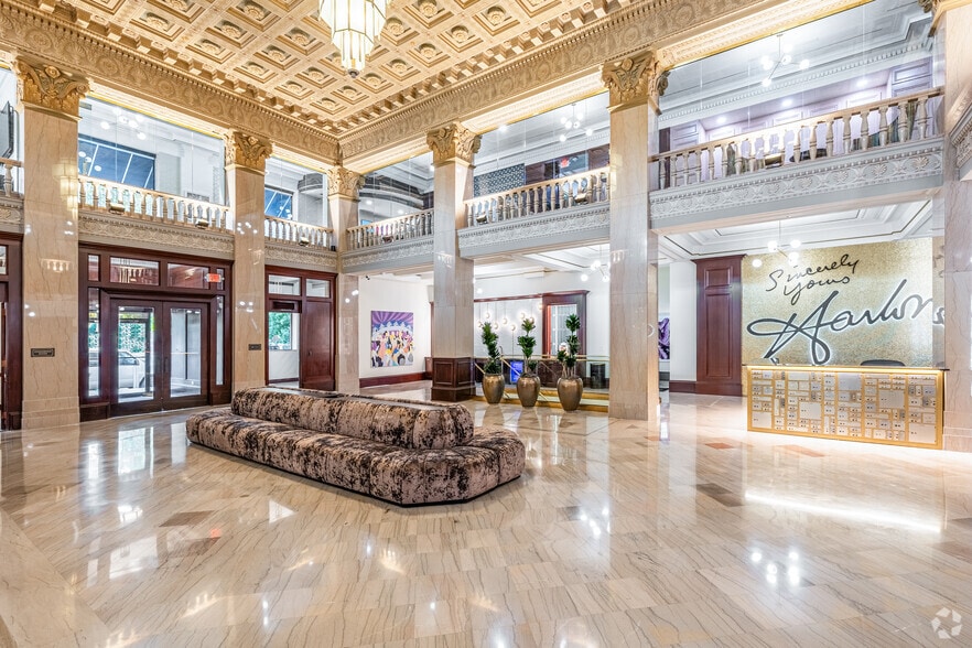 Lobby Photo - The Harlow