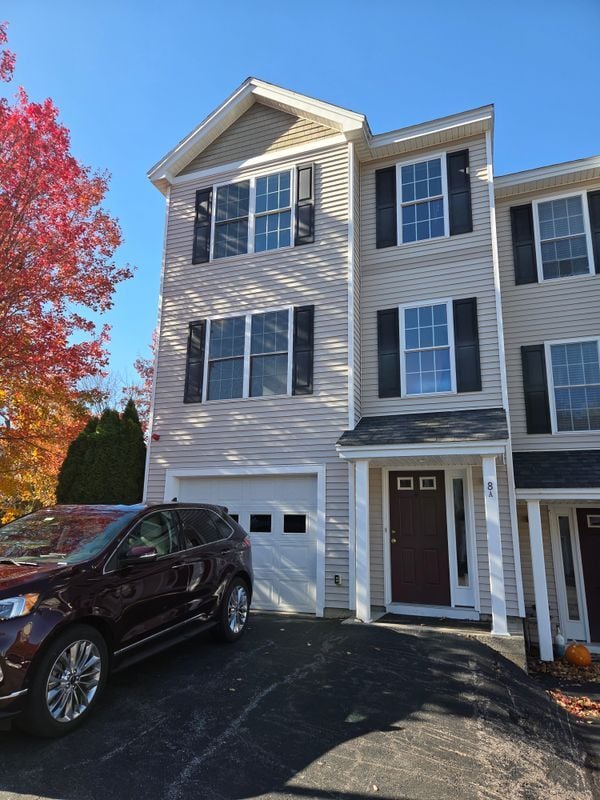 Building Photo - 8 Melissa Way