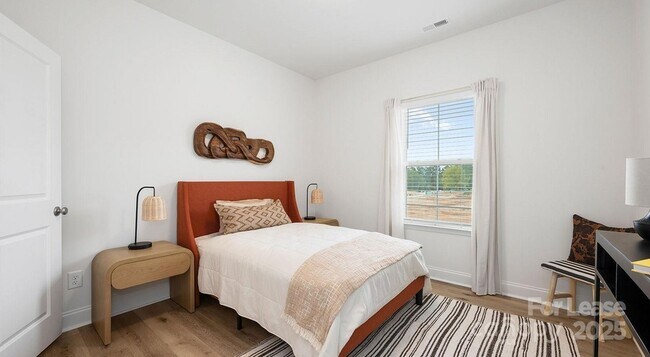 Building Photo - 9100 Bluedale Rd