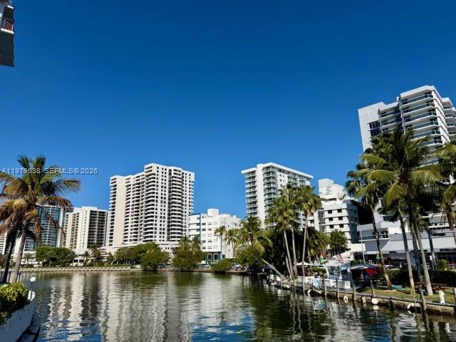 Building Photo - 2445 Lake Pancoast Dr