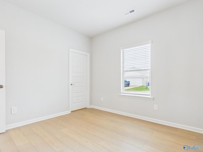 Building Photo - 17993 Longleaf Dr
