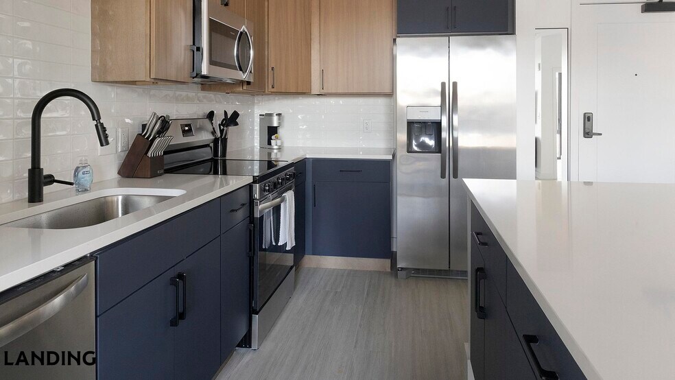 Building Photo - 1007 S Mint St