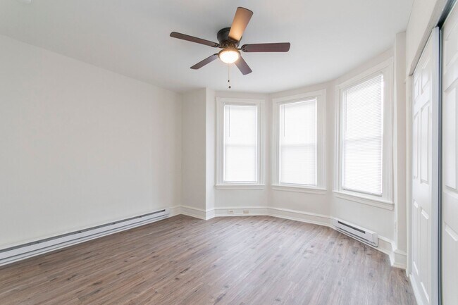 Building Photo - Beautiful 3-Bed/1.5 Bath Home Located in N...