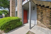 Building Photo - 15151 Berry Trail