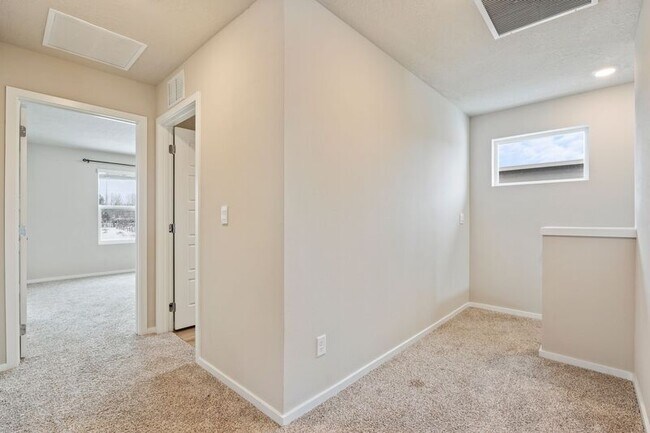 Building Photo - 20601 E Mdw Spg Lp