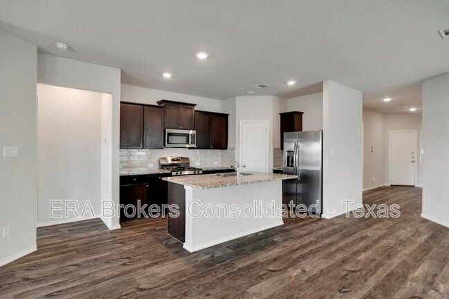 Building Photo - 31664 Bard Ln