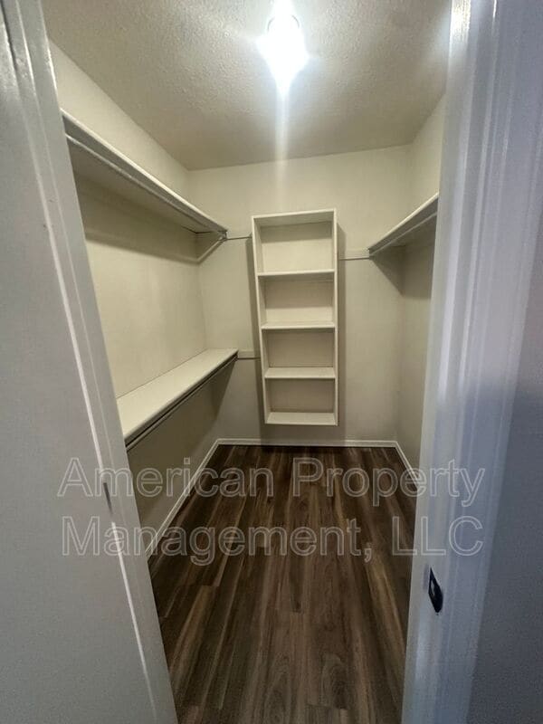 Building Photo - 6712 S 78th E Ave