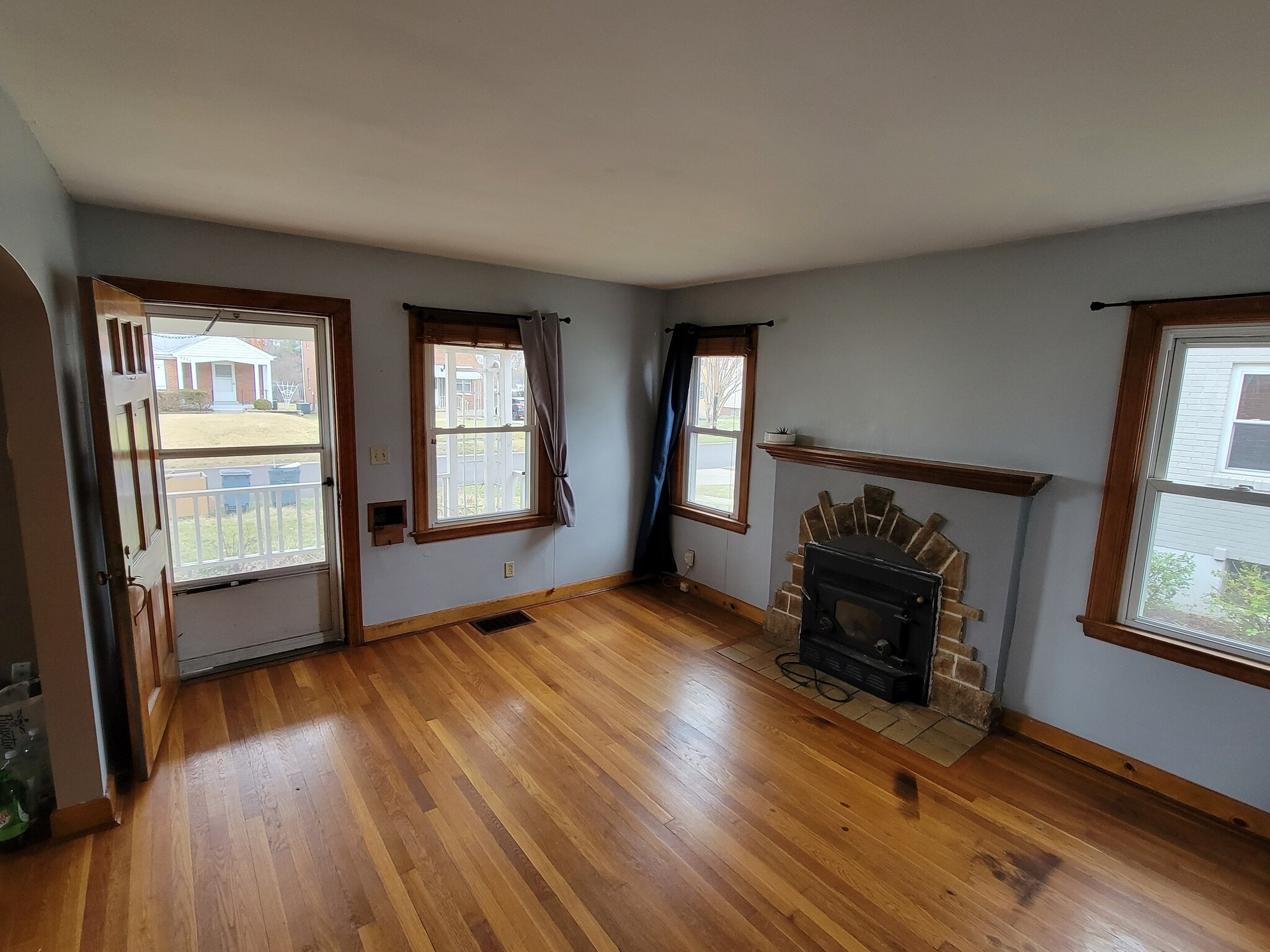 Building Photo - 4317 Duneden Ave