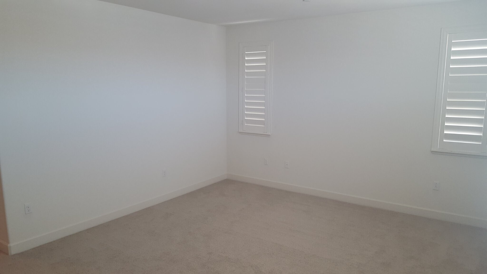 Building Photo - 2256 W Cantara Dr