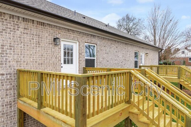 Building Photo - 4207 Willard Dr