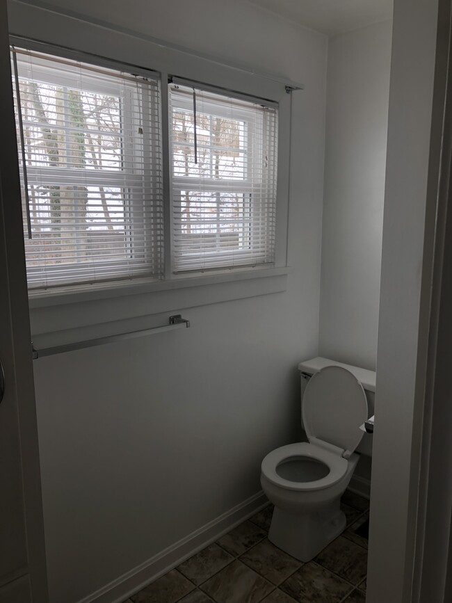 Toilet - 5404 Oak Ave