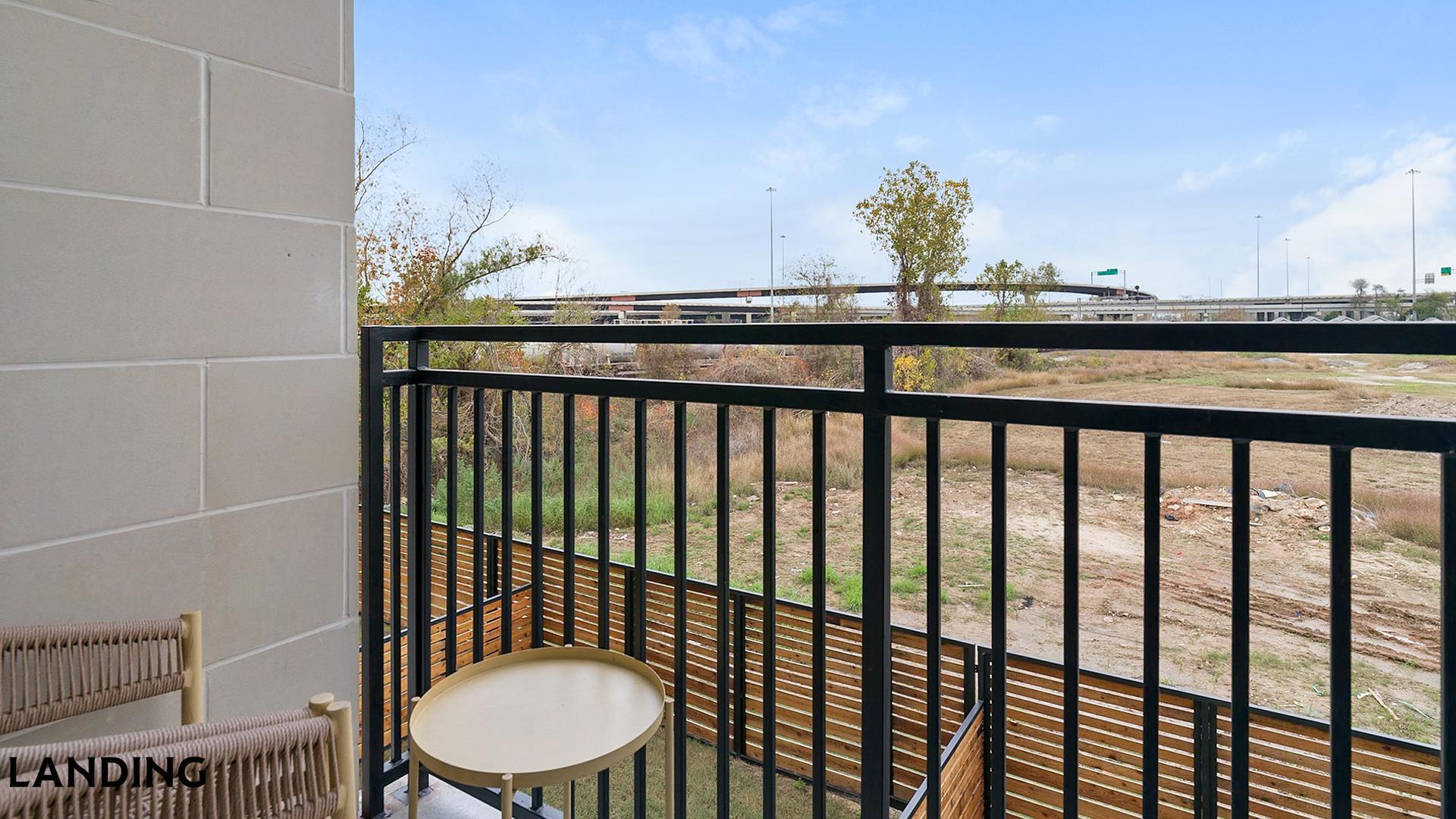 Building Photo - 91 Jensen Dr