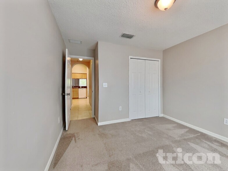 Building Photo - 12940 Fieldmoor Ct