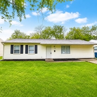 Building Photo - 1113 Austin Dr