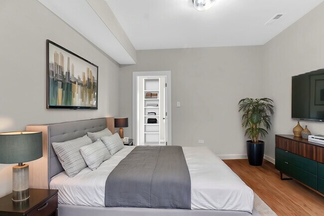 Building Photo - 8042 S Champlain Ave