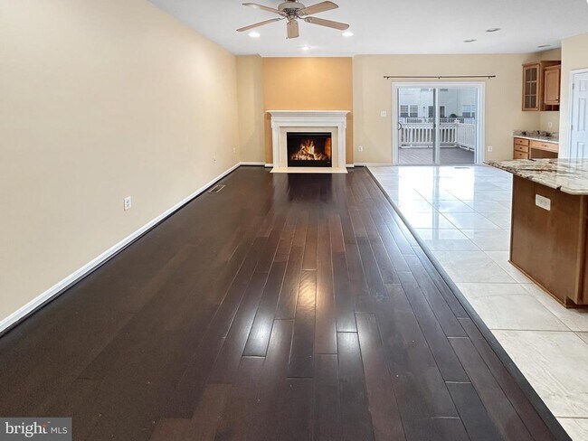 Building Photo - 44259 Huron Terrace