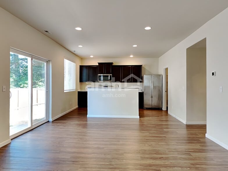 Building Photo - 11022 191st St Ct E