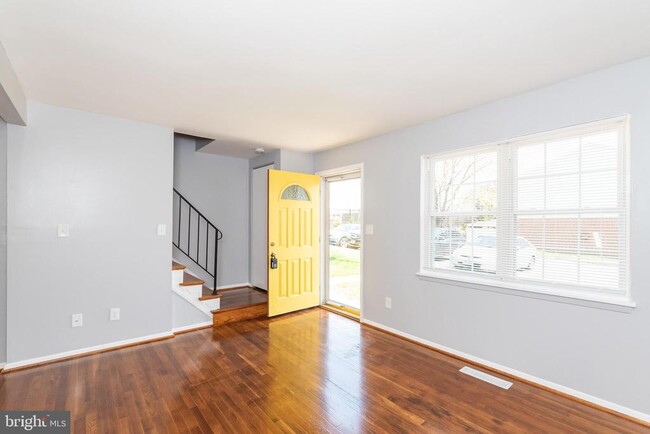 Building Photo - 37 Cardor Ct