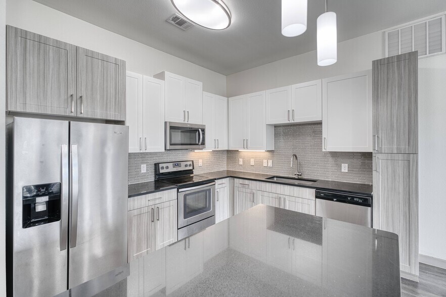 Building Photo - Harmony Apartments