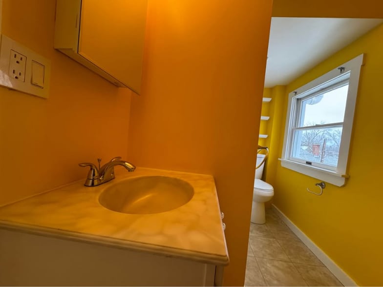 Building Photo - 73 High St