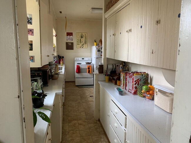 Building Photo - 820/822 High St