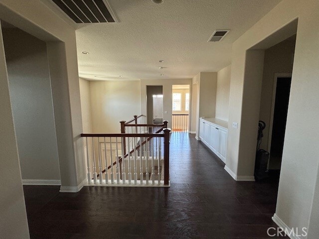 Building Photo - 16034 Skyridge Dr