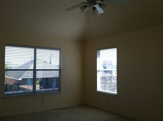 Building Photo - 6406 Bonnie Chase Ln