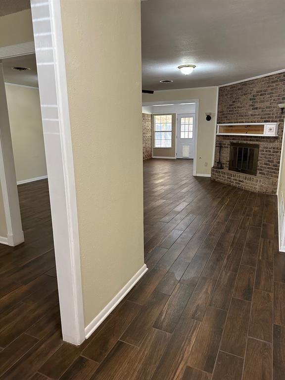Building Photo - 4050 Brookhollow Dr