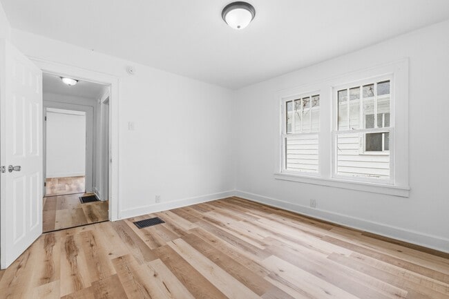 Building Photo - 2012 Arrow Ave