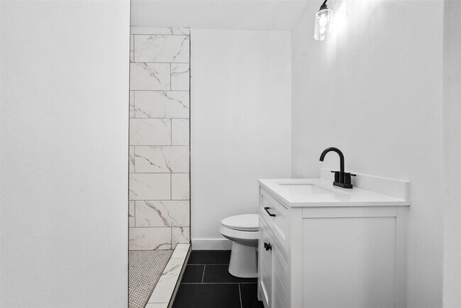 Building Photo - 5023 Cosby St