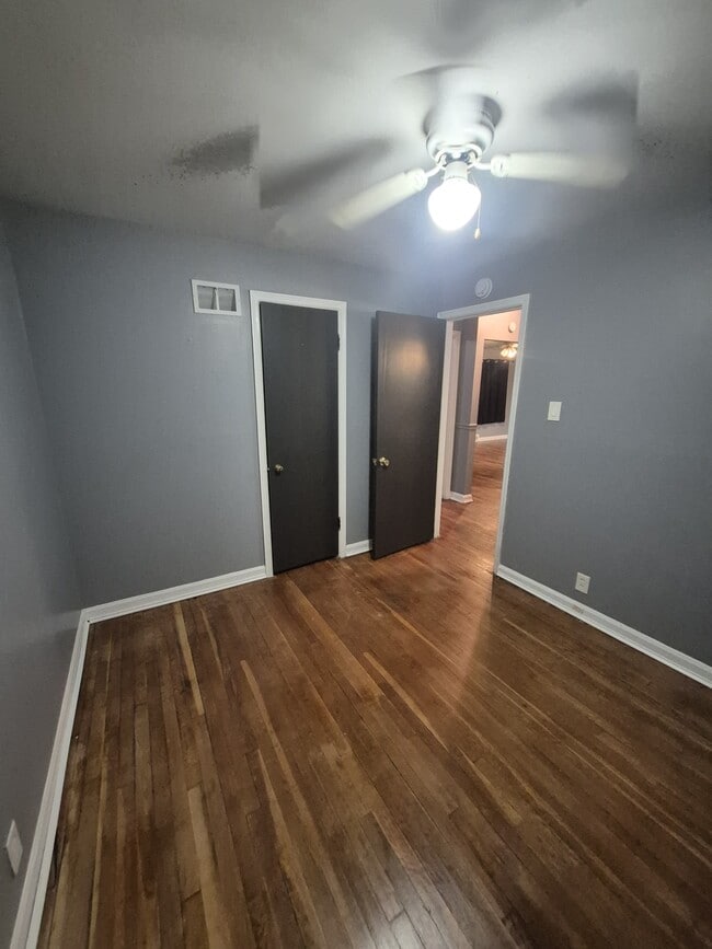 Building Photo - 1539 Comet Dr