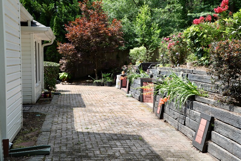 Building Photo - 11395 Vedrines Dr