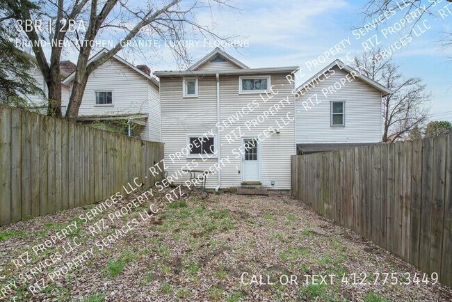 Building Photo - 1805 Flagler St