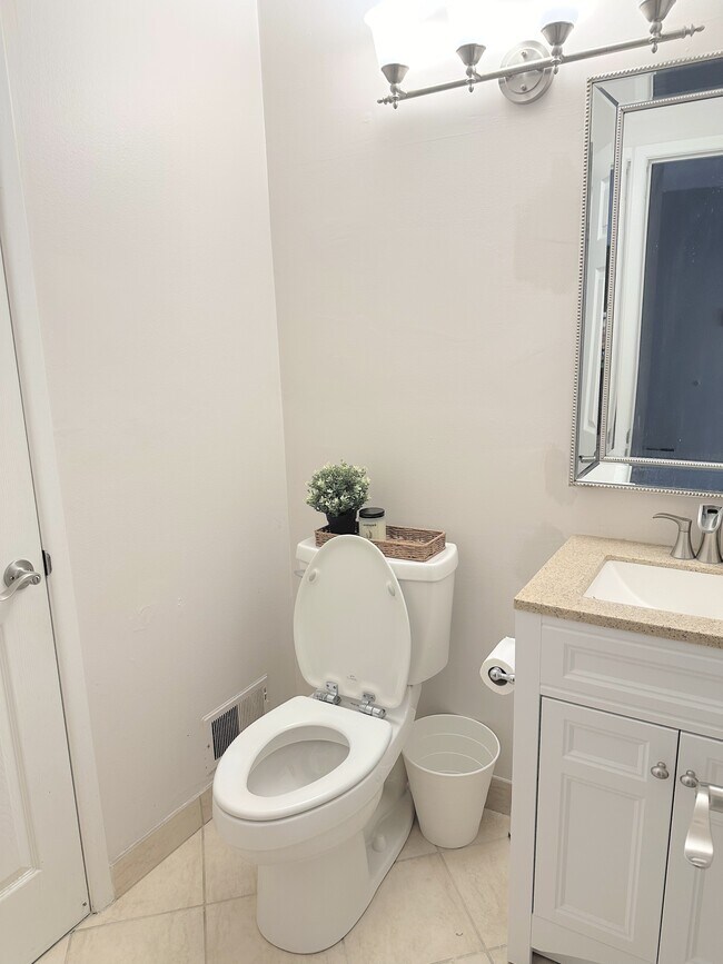 Bathroom on main floor - 3045 Moon Lake Dr