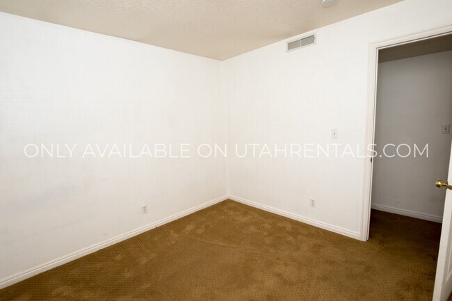 Building Photo - 1388 N 1300 W