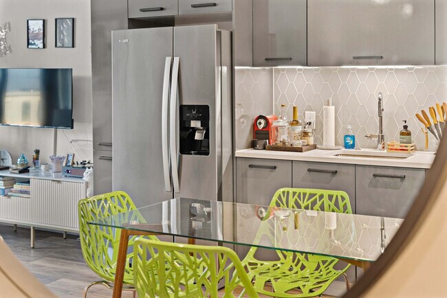 Building Photo - 300 Harrison Ave