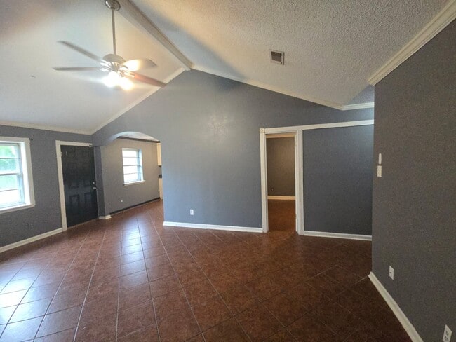 Building Photo - 10014 Carlow Ln