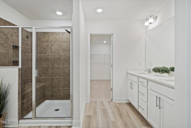 Building Photo - 130 Silent Brk Trl