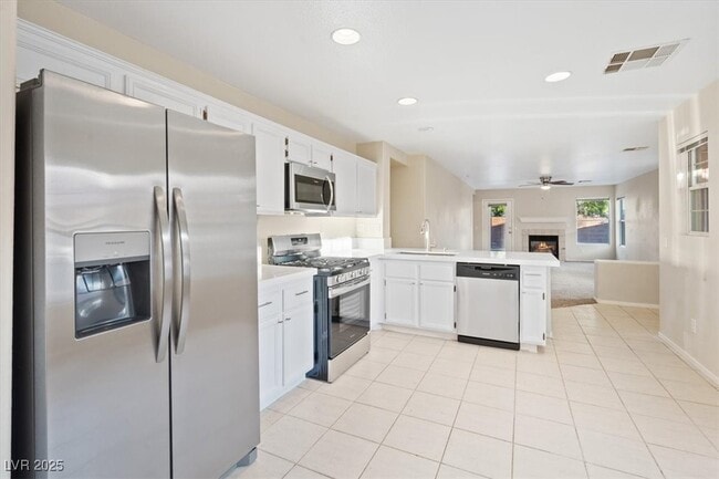 Building Photo - 9632 Marigny Ct