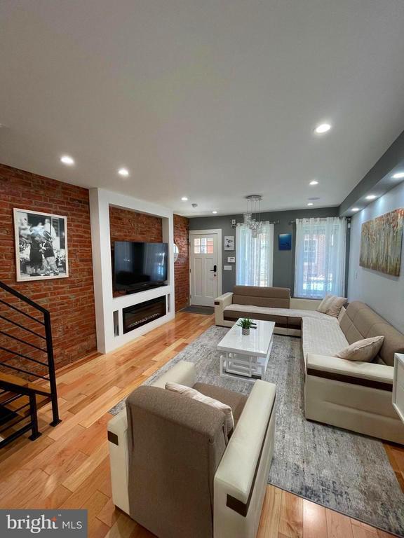 Primary Photo - 1822 Gerritt St