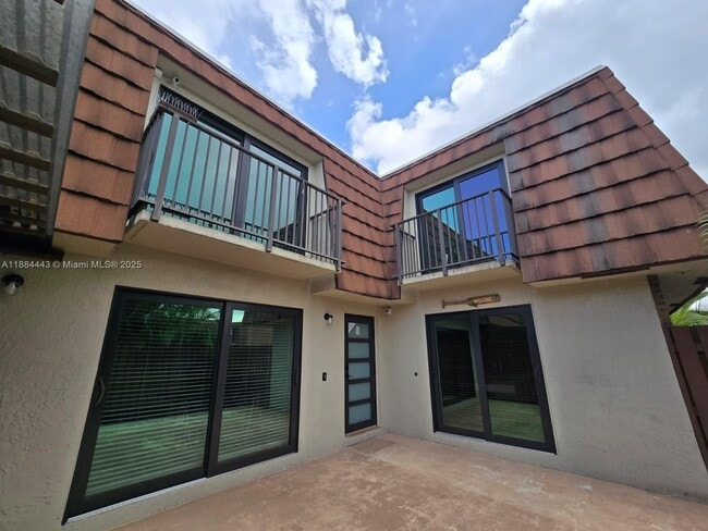 Building Photo - 1150 SW 118th Terrace