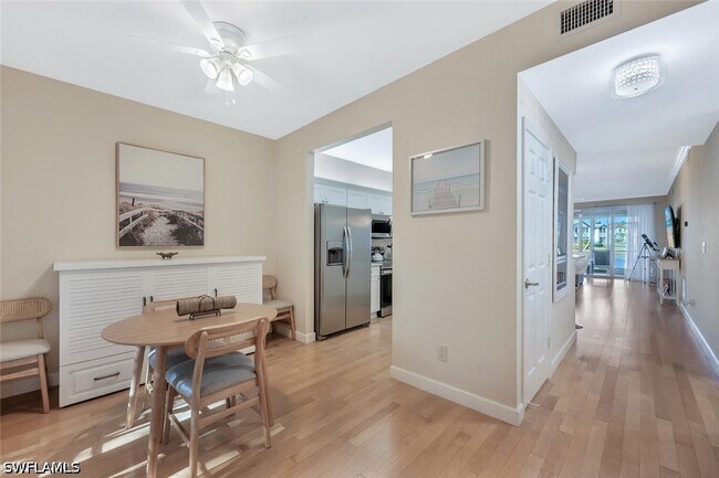 Building Photo - 818 Tanbark Dr