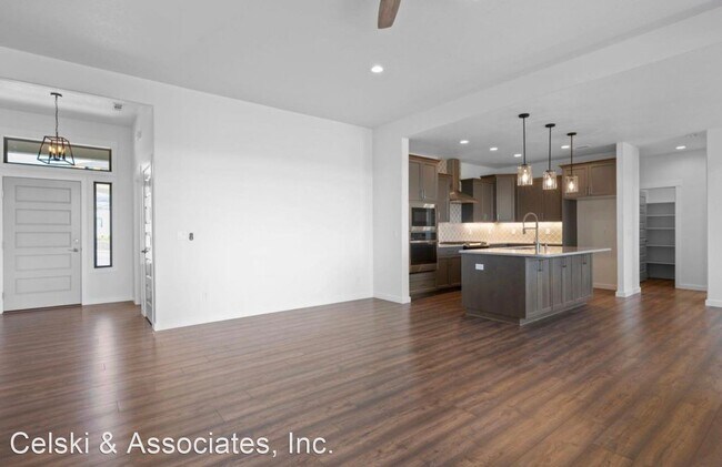 Building Photo - 5 br, 3 bath House - 6021 w 30th Ave