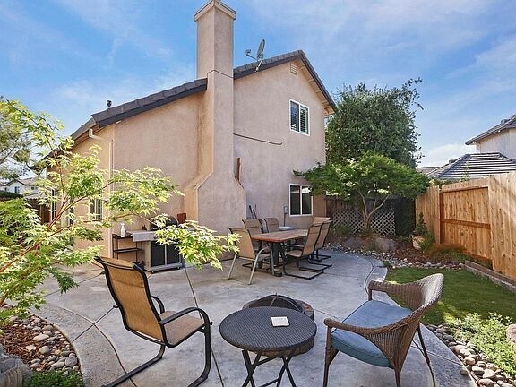 Building Photo - 1601 Barkley Ln